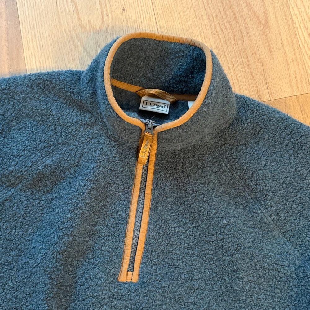 L.L.Bean Women's All Season Wool Fleece Pullover - Picture 2 of 7